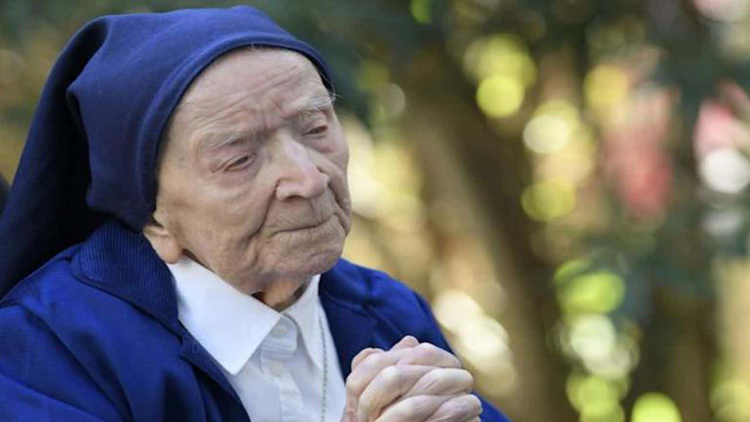 Sister Andre, 118 years old, is the oldest living person photo Yahoo News